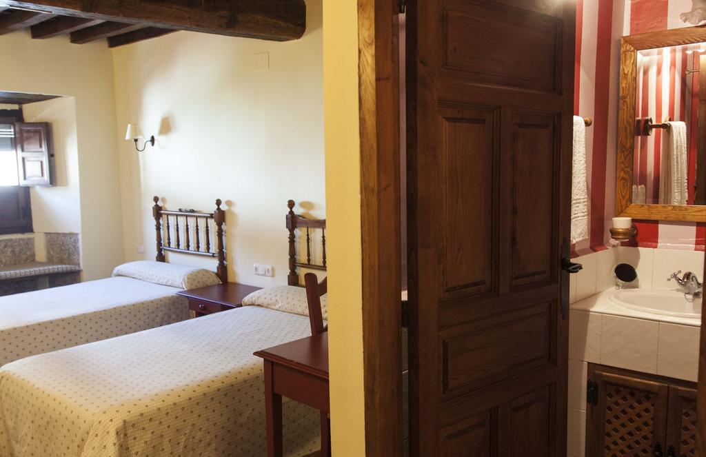 Casa Rural Con Encanto "Los Postigos" Banos De Montemayor Cameră foto